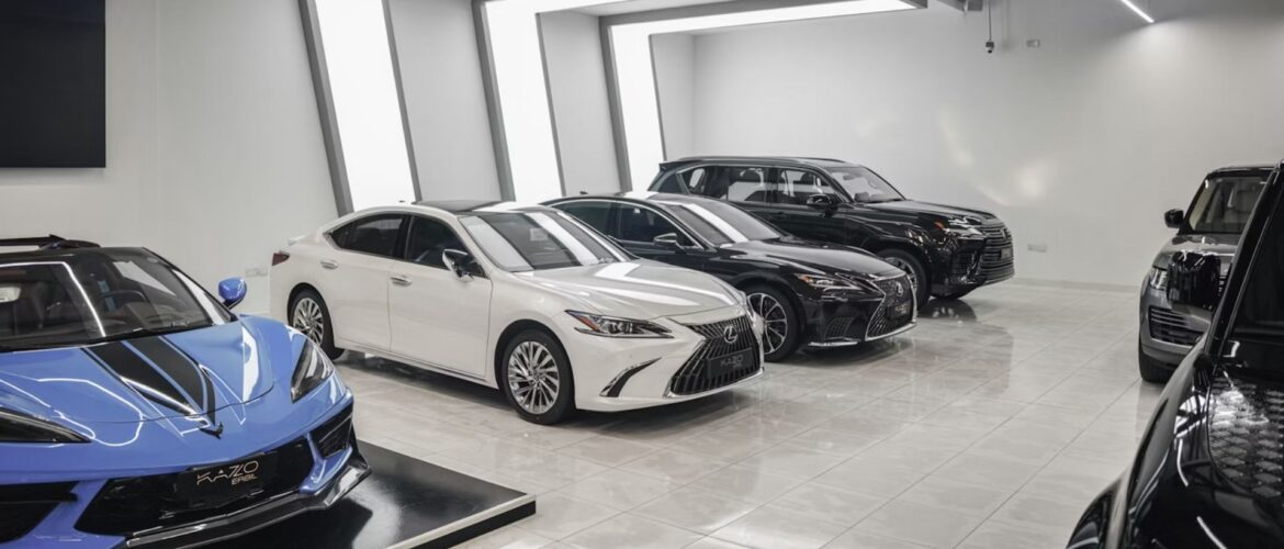 How to Choose the Right Luxury Car in the UAE