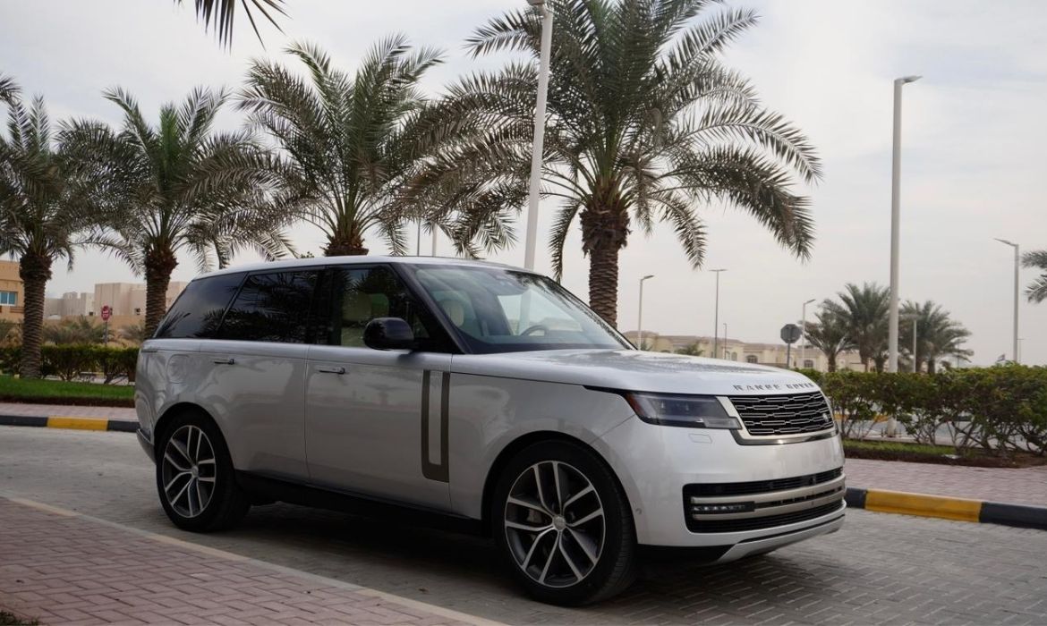 2025 Range Rover Autobiography P530