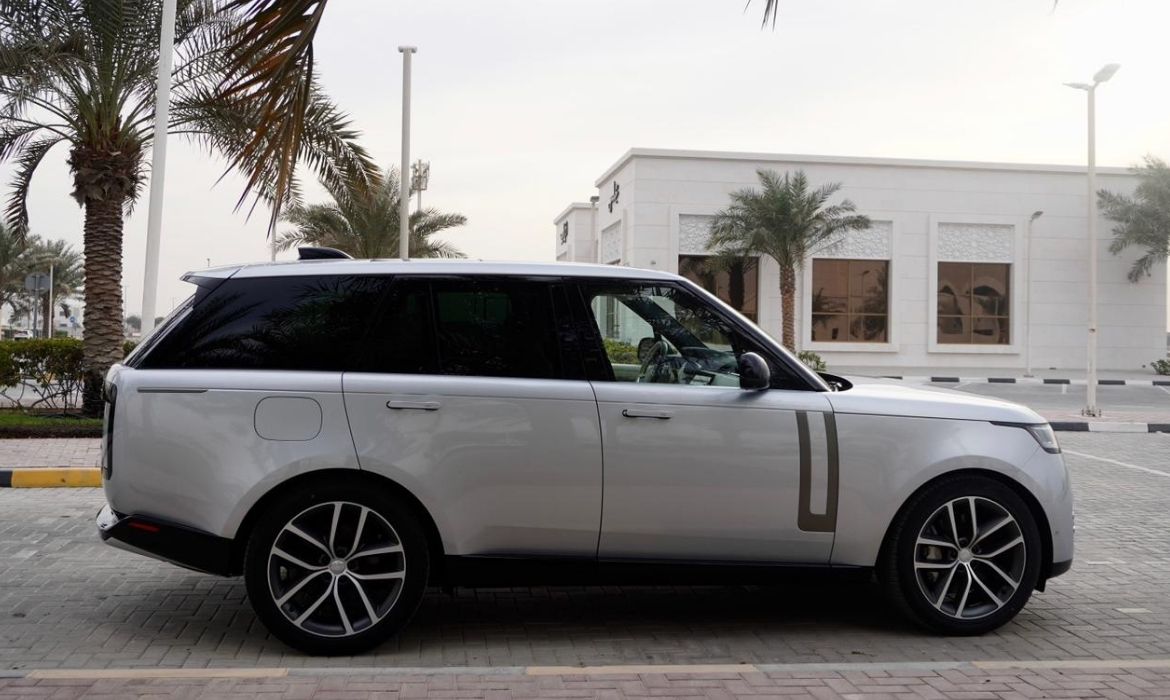 2025 Range Rover Autobiography P530