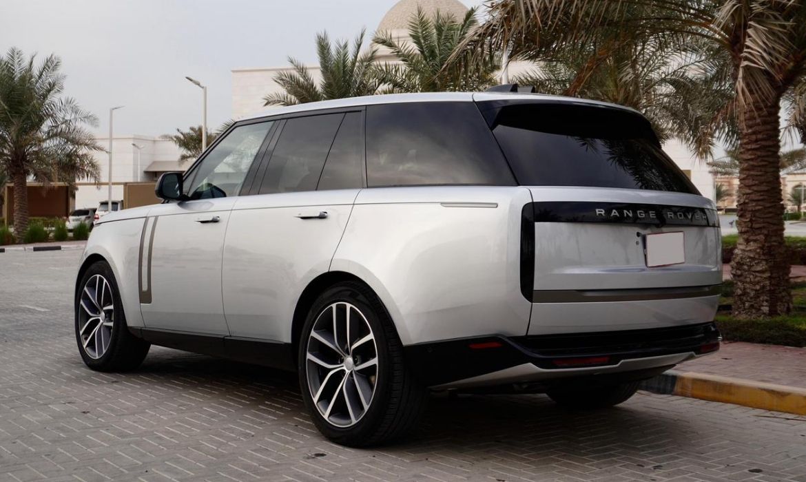 2025 Range Rover Autobiography P530