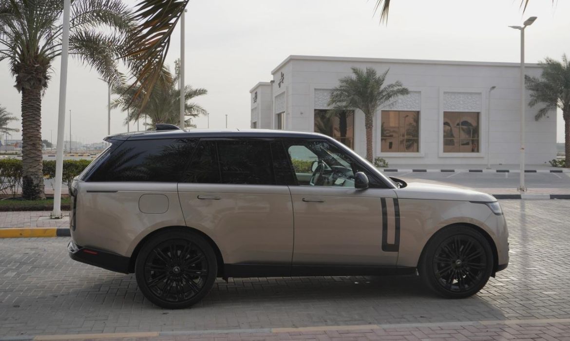 2025 Range Rover Autobiography P530