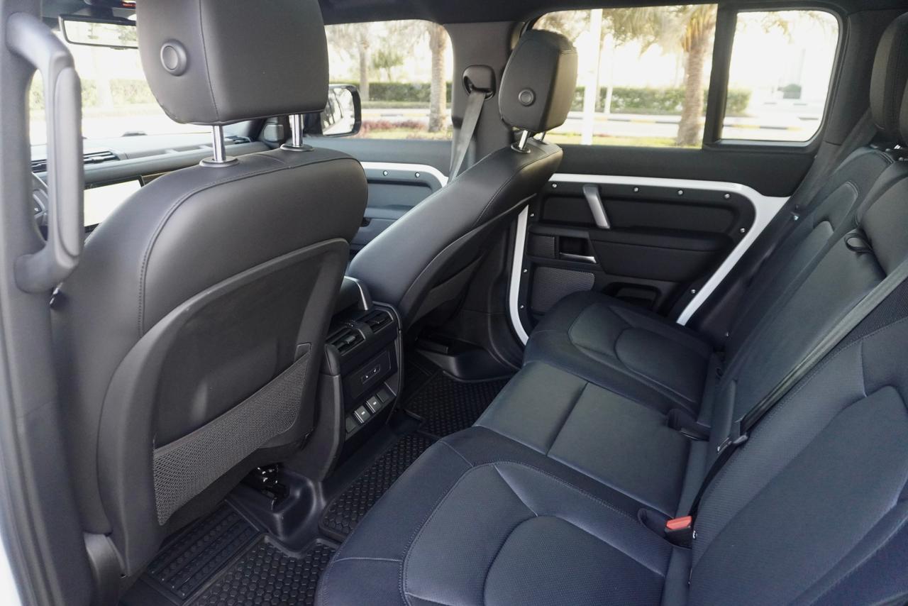 2024 Land Rover Defender P400 V6