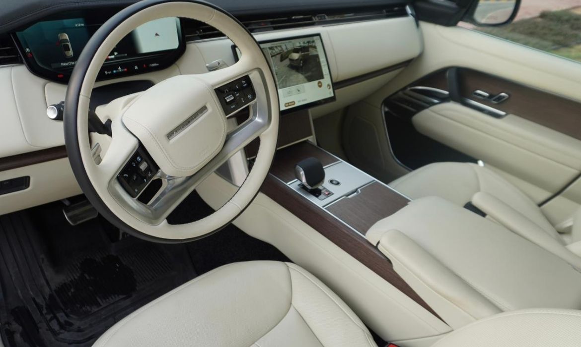 2025 Range Rover Autobiography P530