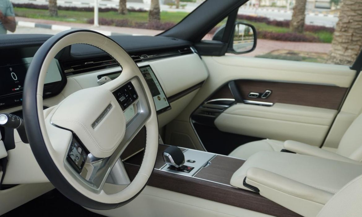 2025 Range Rover Autobiography P530
