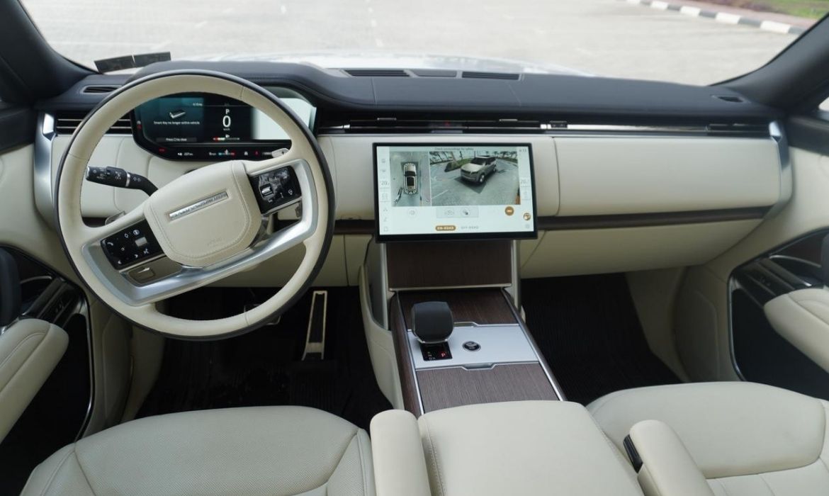 2025 Range Rover Autobiography P530