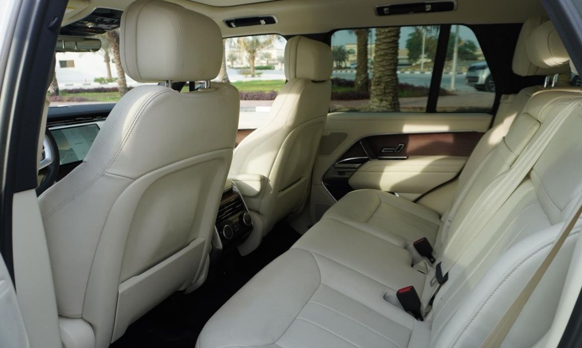 2025 Range Rover Autobiography P530